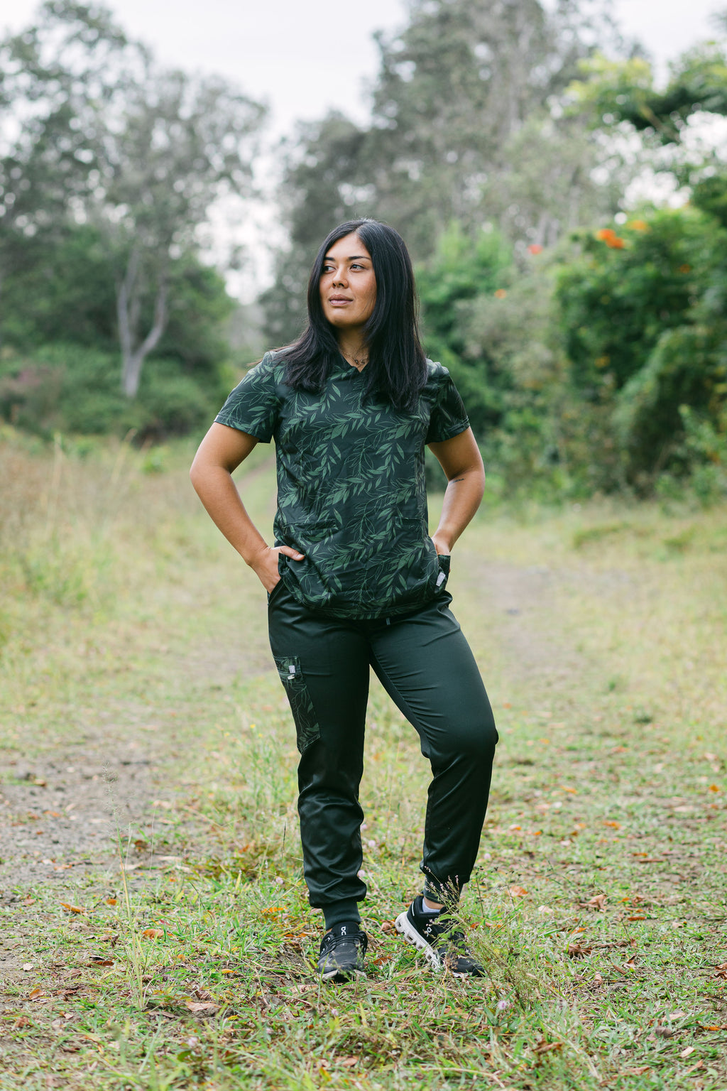 Kahikina V-Neck Scrub Top - Ko'olau Green