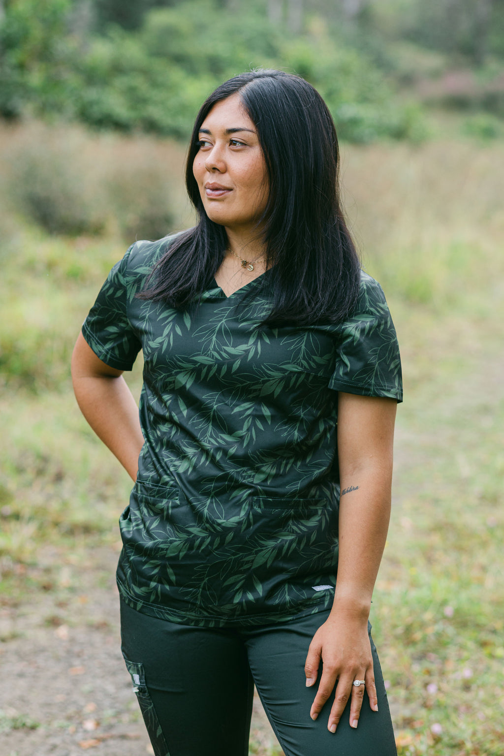 Kahikina V-Neck Scrub Top - Ko'olau Green
